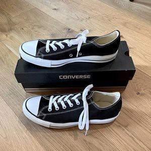 Converse Chuck Taylor NIB size 10